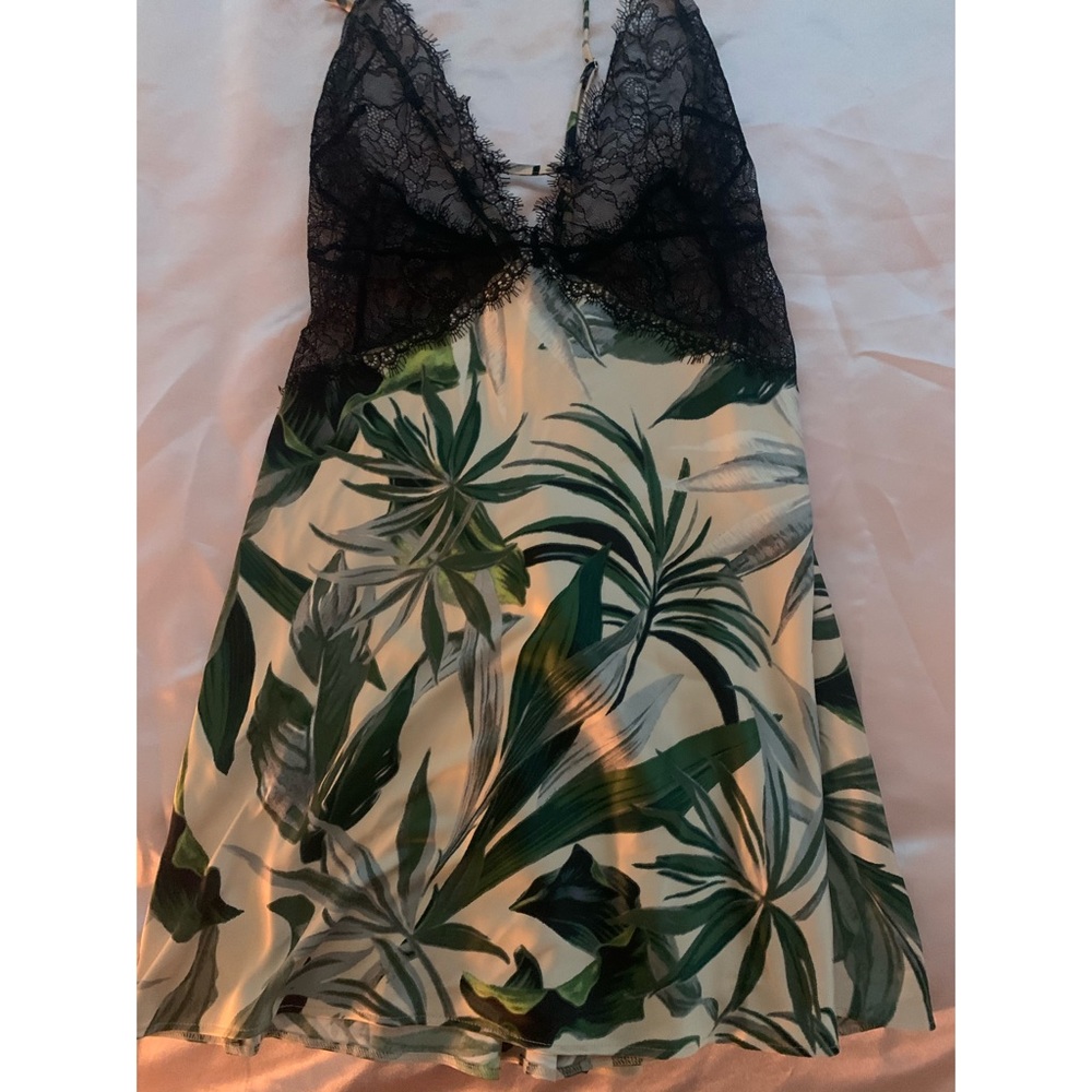 Victoria’s Secret satin slip dress NWT medium